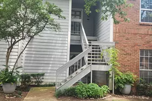 2106 Amesbury Dr, Arlington, TX 76011 - Photo 1