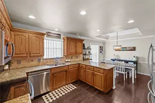 5560 Greenview Ct, North Richland Hills, TX 76148 - Photo 11