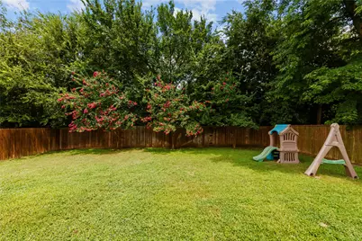 5560 Greenview Court, North Richland Hills, TX 76148 - Photo 3