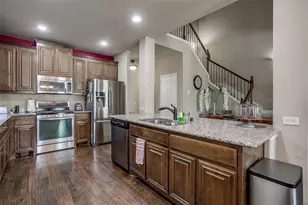 1032 Tara Dr, Burleson, TX 76028 - Photo 9