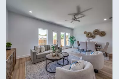 5613 Woodlands Drive, The Colony, TX 75056 - Photo 9