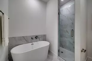 5613 Woodlands Dr, The Colony, TX 75056 - Photo 17