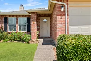 6301 English Saddle Ln, Denton, TX 76210 - Photo 3