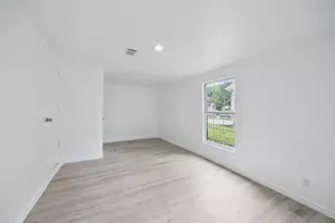 1559 E Ohio Ave, Dallas, TX 75216 - Photo 5