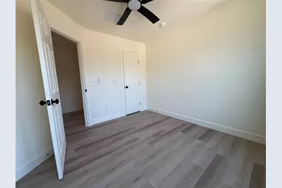 4716 Frank Street, Dallas, TX 75210 - Photo 19