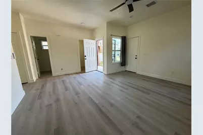 4716 Frank Street, Dallas, TX 75210 - Photo 13