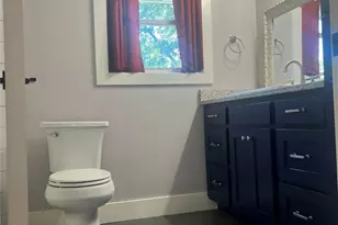 202 S 7th St, Jacksboro, TX 76458 - Photo 11