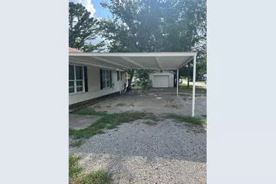 202 S 7th Street, Jacksboro, TX 76458 - Photo 3