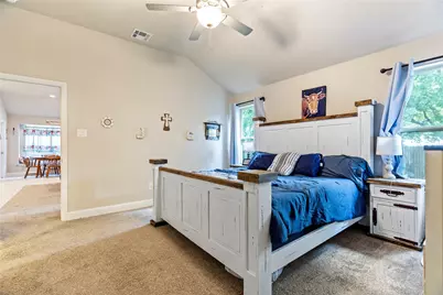 206 Hubbard Street, Hillsboro, TX 76645 - Photo 11