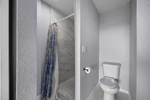 235 Alton Ln, Ennis, TX 75119 - Photo 17