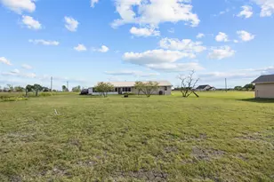 235 Alton Ln, Ennis, TX 75119 - Photo 29