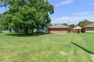 821 Gibbard Ave, Wills Point, TX 75169 - Photo 23