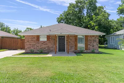 821 Gibbard Avenue, Wills Point, TX 75169 - Photo 1
