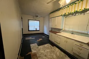 1828 Houston St, Vernon, TX 76384 - Photo 13