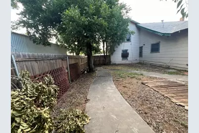 1828 Houston Street, Vernon, TX 76384 - Photo 5