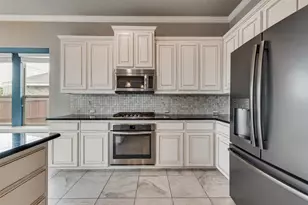 937 Lost Heather Dr, Saginaw, TX 76179 - Photo 11