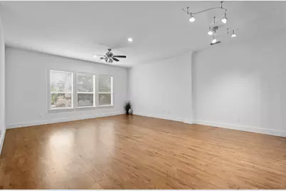 4830 Cedar Springs Road #32, Dallas, TX 75219 - Photo 15