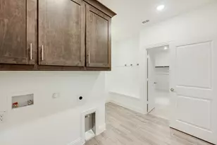 2413 Amelia Ln, Mansfield, TX 76063 - Photo 27