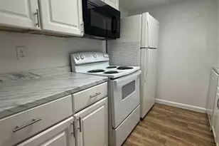 7431 Holly Hill Dr, Dallas, TX 75231 - Photo 3