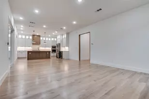 514 S Glasgow Dr, Dallas, TX 75223 - Photo 7