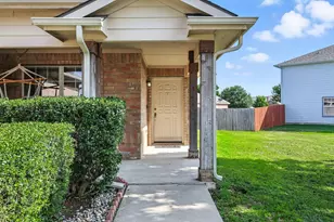 1101 Castle Top Dr, Fort Worth, TX 76052 - Photo 35