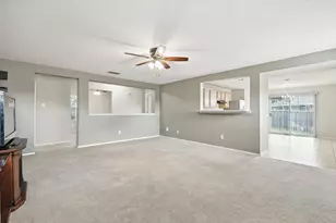 1101 Castle Top Dr, Fort Worth, TX 76052 - Photo 5