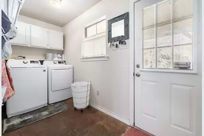 2702 Sky Harbour Drive, Granbury, TX 76049 - Photo 29