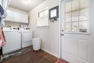 2702 Sky Harbour Dr, Granbury, TX 76049 - Photo 29