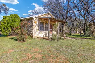 2702 Sky Harbour Dr, Granbury, TX 76049 - Photo 13