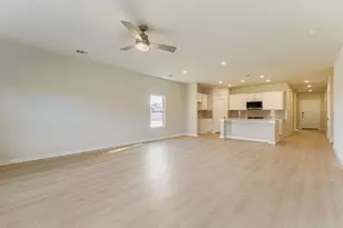 1001 Verde Crk Ct, Crowley, TX 76036 - Photo 5