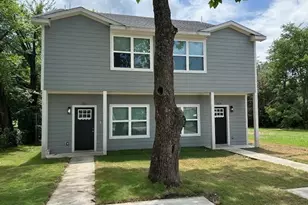 406 E Bonham St, Tom Bean, TX 75491 - Photo 3