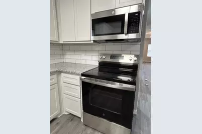 406 E Bonham Street, Tom Bean, TX 75491 - Photo 13