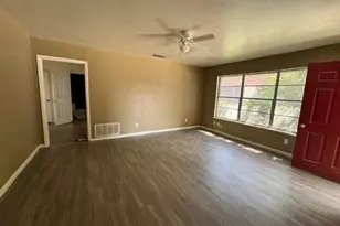 190 N St Felix St, Stephenville, TX 76401 - Photo 3