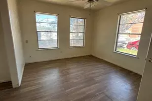 190 N St Felix St, Stephenville, TX 76401 - Photo 9