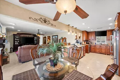 1005 Acorn Court, Arlington, TX 76012 - Photo 9