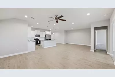 1913 Heritage Court, Cleburne, TX 76033 - Photo 5