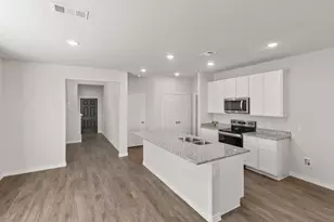 1017 Wind Drift Wy, Fort Worth, TX 76131 - Photo 3