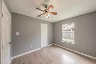 312 N Wood St, Cleburne, TX 76033 - Photo 15