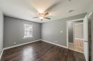 312 N Wood St, Cleburne, TX 76033 - Photo 21