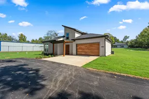 1100 S Main St, Lindale, TX 75771 - Photo 3