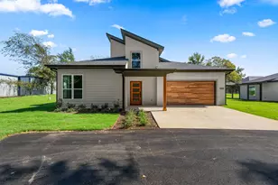 1100 S Main St, Lindale, TX 75771 - Photo 1