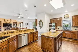 3113 Overlook Cir, Highland Village, TX 75077 - Photo 9