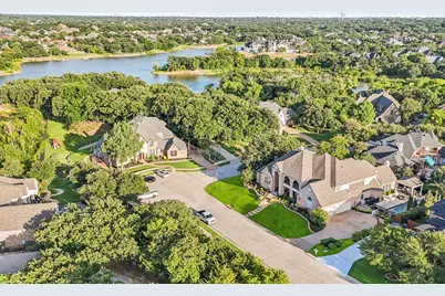 3113 Overlook Circle, Highland Village, TX 75077 - Photo 3