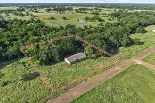 405 Hemby Wy, Bonham, TX 75418 - Photo 3