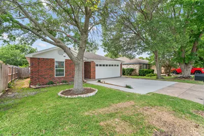 10105 Lone Eagle Drive, Fort Worth, TX 76108 - Photo 3