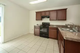 1423 Swan Ridge Dr, Sherman, TX 75092 - Photo 9