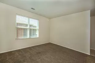 1423 Swan Ridge Dr, Sherman, TX 75092 - Photo 5