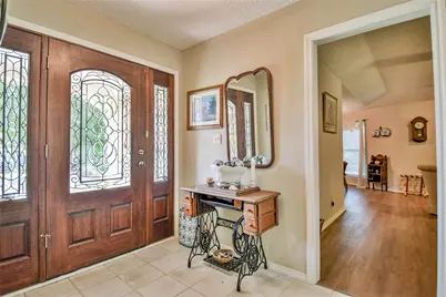 300 Saddleview Court, Granbury, TX 76048 - Photo 3