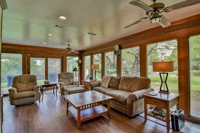 300 Saddleview Court, Granbury, TX 76048 - Photo 11