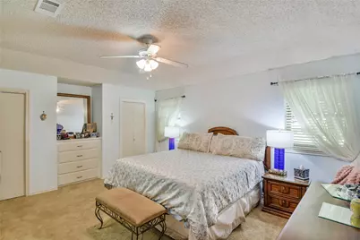 300 Saddleview Court, Granbury, TX 76048 - Photo 9